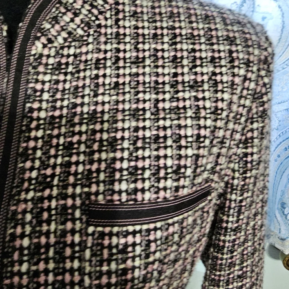 Mark, Fore & Strike vintage looking black & pink tweed jacket blazer​ - Picture 10 of 12